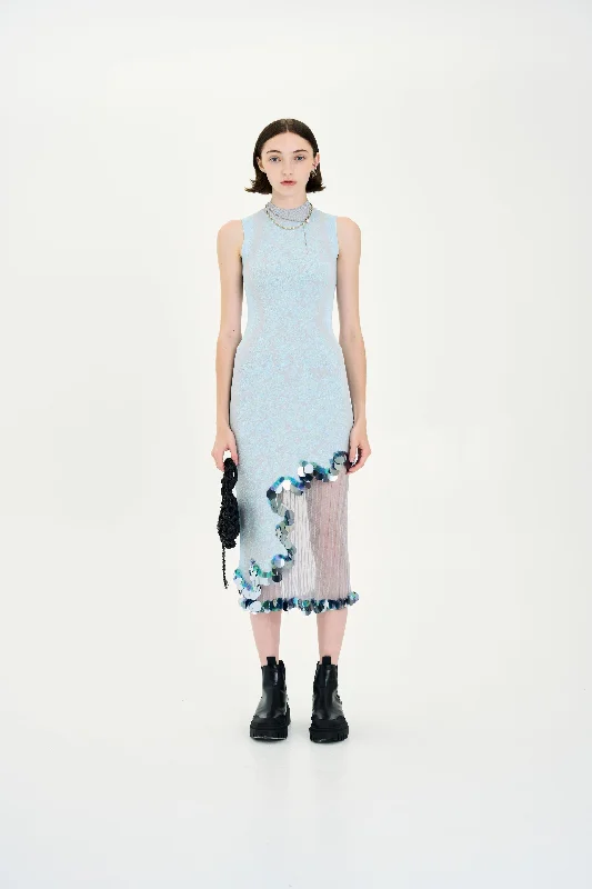 Savings Galore IRIS SIGNATURE WAVY DRESS WITH SEQUINS