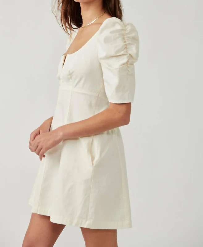 Bonus Savings Cheyenne Denim Mini In Ivory